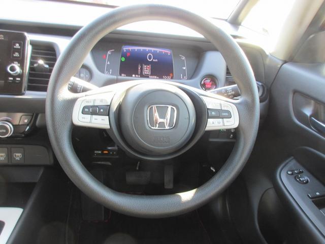 フィット ホーム２０周年特別仕様車カーサ　認定中古車　２年保証付　ワンオーナー　ナビ　Ｂカメラ　ＥＴＣ　運転支援　クリアランスソナー　衝突被害軽減　Ｓヒーター　クルーズコントロール　ＬＥＤライト　サイドカーテンエアバック　フルセグ　キーレス（15枚目）