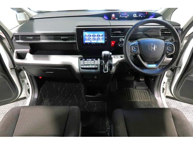 ステップワゴンスパーダ スパーダホンダセンシング　ワンオーナー　ナビ　Ｂカメラ　ドラレコ　ＥＴＣ　運転支援　盗難防止　助手席エアバッグ　ワンオーナ－　Ｗパワスラ　リアオートエアコン　地デジ　ＬＥＤライト　横滑り防止システム　オートエアコン　リアカメラ（11枚目）