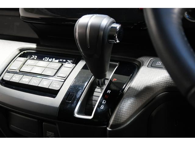 ステップワゴンスパーダ スパーダホンダセンシング　ワンオーナー　ナビ　Ｂカメラ　ドラレコ　ＥＴＣ　運転支援　盗難防止　助手席エアバッグ　ワンオーナ－　Ｗパワスラ　リアオートエアコン　地デジ　ＬＥＤライト　横滑り防止システム　オートエアコン　リアカメラ（14枚目）
