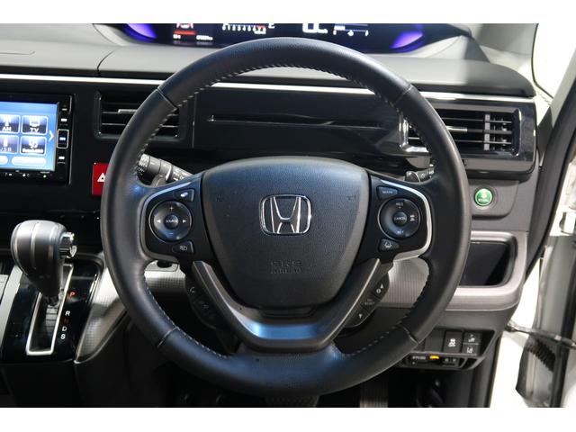 ステップワゴンスパーダ スパーダホンダセンシング　ワンオーナー　ナビ　Ｂカメラ　ドラレコ　ＥＴＣ　運転支援　盗難防止　助手席エアバッグ　ワンオーナ－　Ｗパワスラ　リアオートエアコン　地デジ　ＬＥＤライト　横滑り防止システム　オートエアコン　リアカメラ（17枚目）