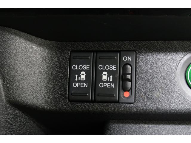 ステップワゴンスパーダ スパーダホンダセンシング　ワンオーナー　ナビ　Ｂカメラ　ドラレコ　ＥＴＣ　運転支援　盗難防止　助手席エアバッグ　ワンオーナ－　Ｗパワスラ　リアオートエアコン　地デジ　ＬＥＤライト　横滑り防止システム　オートエアコン　リアカメラ（20枚目）