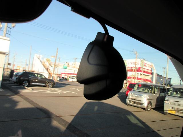 N-BOXカスタム Lスタイル+ブラック 認定中古車 2年保証付 ワンオーナー ナビ Bカメラ ドラレコ ETC 運転支援 衝突軽減ブレ-キ パーキングセンサー DVD再生 横滑り防止 シ-トヒ-タ- クルーズコントロール LEDライト(25枚目)