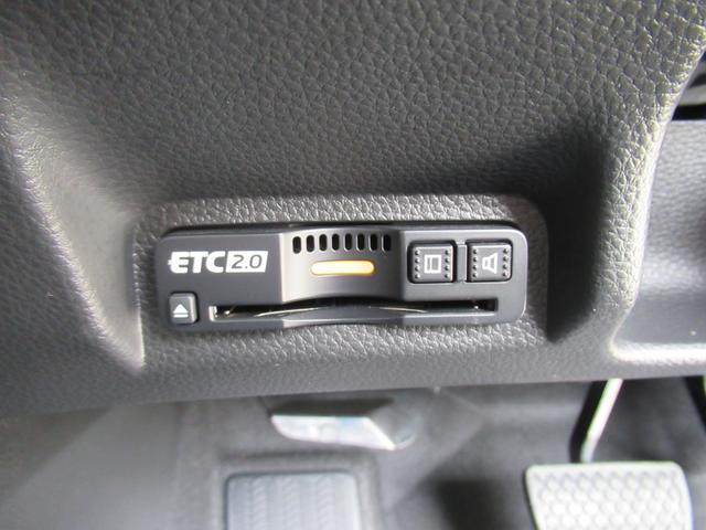 ヴェゼル ｅ：ＨＥＶ　ＰＬａＹ　衝突被害軽減ブレーキ　ＡＣＣ　前後ドラレコ　純正メモリーナビ　Ｂカメラ　フルセグＴＶ　ＵＳＢ　ＢＴ　純正ＡＷ　ＬＥＤ　オートライト　Ｐテールゲート　Ｓヒーター　サンルーフ　ＥＴＣ２．０　１オーナ　禁煙（13枚目）