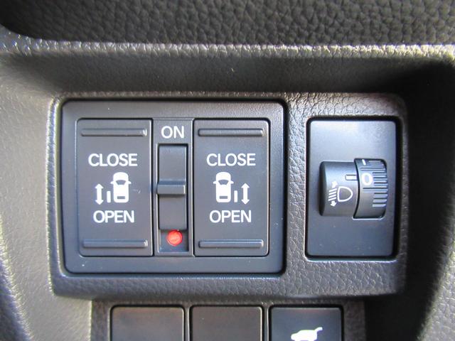 ステップワゴン スパーダ　衝突被害軽減ブレーキ　ＡＣＣ　前後ドラレコ　純正メモリーナビ　全周囲カメラ　フルセグＴＶ　ＣＤ　ＤＶＤ　ＵＳＢ　ＢＴ　両側ＰＳＤ　後席モニタ　純正ＡＷ　ＬＥＤ　Ｓヒータ　ＥＴＣ２．０　１オーナー　禁煙（12枚目）