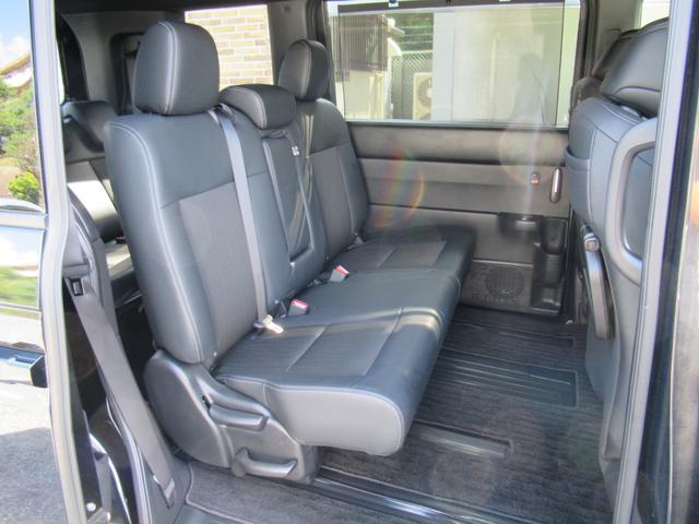 ステップワゴン スパーダ　衝突被害軽減ブレーキ　ＡＣＣ　前後ドラレコ　純正メモリーナビ　全周囲カメラ　フルセグＴＶ　ＣＤ　ＤＶＤ　ＵＳＢ　ＢＴ　両側ＰＳＤ　後席モニタ　純正ＡＷ　ＬＥＤ　Ｓヒータ　ＥＴＣ２．０　１オーナー　禁煙（16枚目）