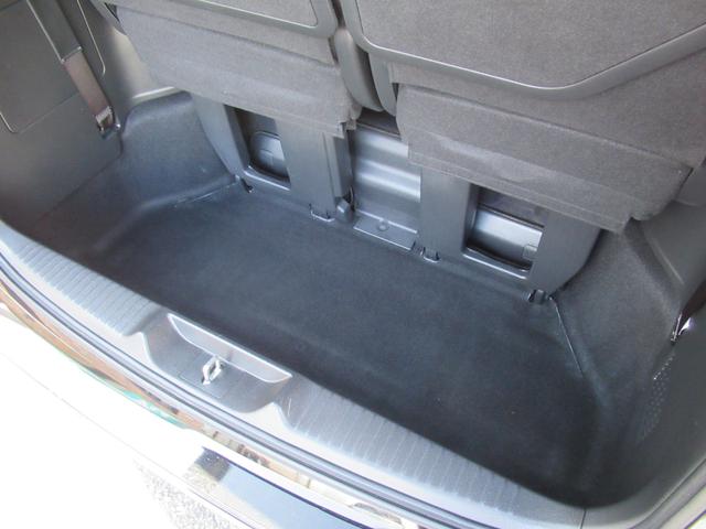 ステップワゴン スパーダ　衝突被害軽減ブレーキ　ＡＣＣ　前後ドラレコ　純正メモリーナビ　全周囲カメラ　フルセグＴＶ　ＣＤ　ＤＶＤ　ＵＳＢ　ＢＴ　両側ＰＳＤ　後席モニタ　純正ＡＷ　ＬＥＤ　Ｓヒータ　ＥＴＣ２．０　１オーナー　禁煙（34枚目）