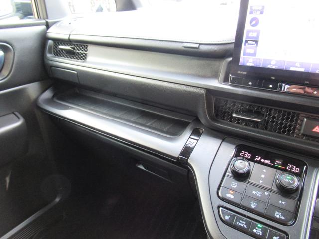 ステップワゴン スパーダ　衝突被害軽減ブレーキ　ＡＣＣ　前後ドラレコ　純正メモリーナビ　全周囲カメラ　フルセグＴＶ　ＣＤ　ＤＶＤ　ＵＳＢ　ＢＴ　両側ＰＳＤ　後席モニタ　純正ＡＷ　ＬＥＤ　Ｓヒータ　ＥＴＣ２．０　１オーナー　禁煙（39枚目）