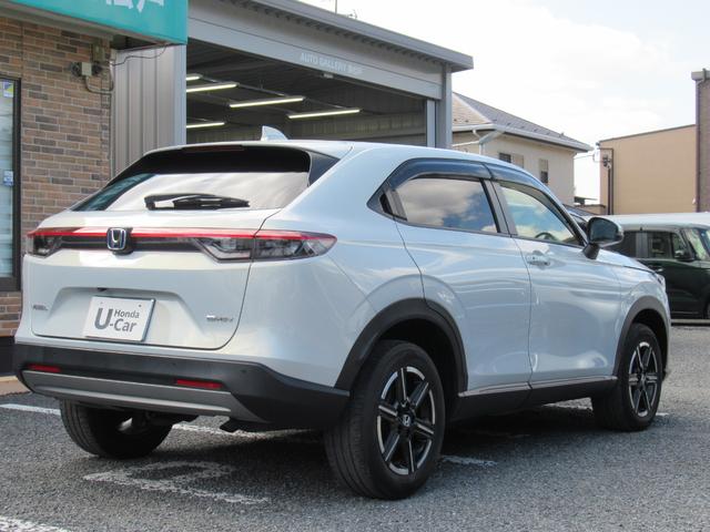 ヴェゼル ｅ：ＨＥＶ　Ｘ　衝突被害軽減ブレーキ　ＡＣＣ　純正メモリーナビ　Ｂカメラ　フルセグＴＶ　ＵＳＢ入力端子　Ｂｌｕｅｔｏｏｔｈ　純正ＡＷ　ＬＥＤヘッドライト　オートライト　クリアランスソナー　ＥＴＣ２．０　１オーナ　禁煙（2枚目）