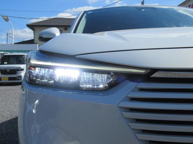 ヴェゼル ｅ：ＨＥＶ　Ｘ　衝突被害軽減ブレーキ　ＡＣＣ　純正メモリーナビ　Ｂカメラ　フルセグＴＶ　ＵＳＢ入力端子　Ｂｌｕｅｔｏｏｔｈ　純正ＡＷ　ＬＥＤヘッドライト　オートライト　クリアランスソナー　ＥＴＣ２．０　１オーナ　禁煙（18枚目）