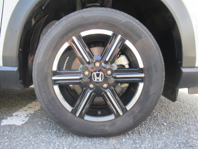 ヴェゼル ｅ：ＨＥＶ　Ｘ　衝突被害軽減ブレーキ　ＡＣＣ　純正メモリーナビ　Ｂカメラ　フルセグＴＶ　ＵＳＢ入力端子　Ｂｌｕｅｔｏｏｔｈ　純正ＡＷ　ＬＥＤヘッドライト　オートライト　クリアランスソナー　ＥＴＣ２．０　１オーナ　禁煙（19枚目）