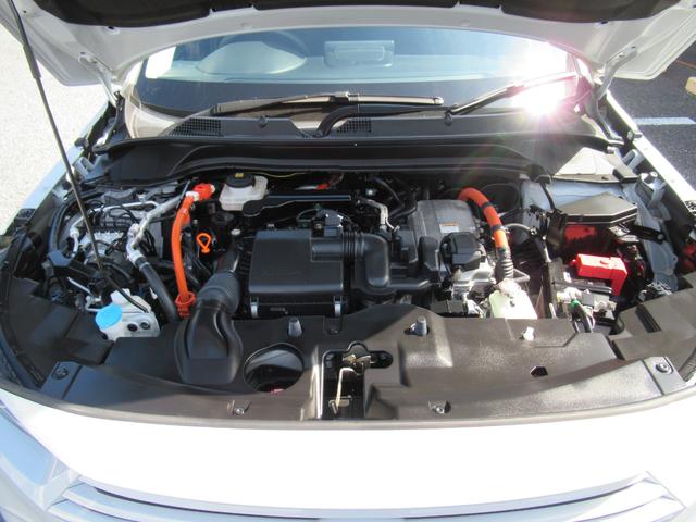 ヴェゼル ｅ：ＨＥＶ　Ｘ　衝突被害軽減ブレーキ　ＡＣＣ　純正メモリーナビ　Ｂカメラ　フルセグＴＶ　ＵＳＢ入力端子　Ｂｌｕｅｔｏｏｔｈ　純正ＡＷ　ＬＥＤヘッドライト　オートライト　クリアランスソナー　ＥＴＣ２．０　１オーナ　禁煙（20枚目）