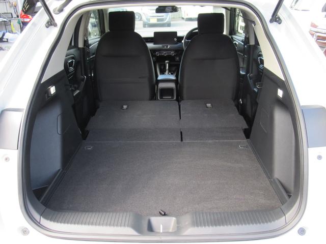 ヴェゼル ｅ：ＨＥＶ　Ｘ　衝突被害軽減ブレーキ　ＡＣＣ　純正メモリーナビ　Ｂカメラ　フルセグＴＶ　ＵＳＢ入力端子　Ｂｌｕｅｔｏｏｔｈ　純正ＡＷ　ＬＥＤヘッドライト　オートライト　クリアランスソナー　ＥＴＣ２．０　１オーナ　禁煙（30枚目）