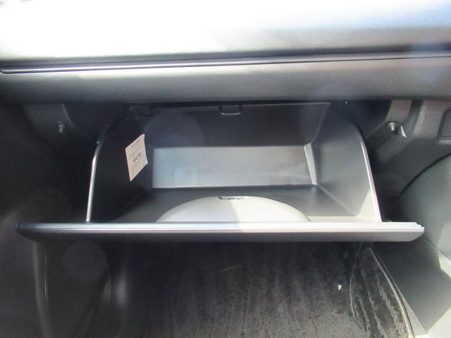 ヴェゼル ｅ：ＨＥＶ　Ｘ　衝突被害軽減ブレーキ　ＡＣＣ　純正メモリーナビ　Ｂカメラ　フルセグＴＶ　ＵＳＢ入力端子　Ｂｌｕｅｔｏｏｔｈ　純正ＡＷ　ＬＥＤヘッドライト　オートライト　クリアランスソナー　ＥＴＣ２．０　１オーナ　禁煙（35枚目）