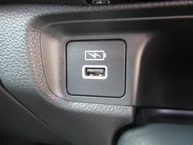 ヴェゼル ｅ：ＨＥＶ　Ｘ　衝突被害軽減ブレーキ　ＡＣＣ　純正メモリーナビ　Ｂカメラ　フルセグＴＶ　ＵＳＢ入力端子　Ｂｌｕｅｔｏｏｔｈ　純正ＡＷ　ＬＥＤヘッドライト　オートライト　クリアランスソナー　ＥＴＣ２．０　１オーナ　禁煙（44枚目）