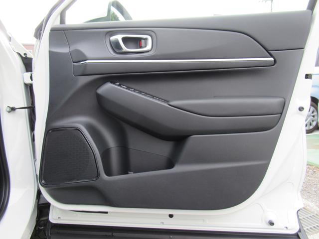 ヴェゼル e:HEV Z 衝突被害軽減ブレーキ ACC 前後ドラレコ 純正メモリーナビ Bカメラ フルセグ CD DVD USB BT 純正AW LED Pテールゲート Sヒータ ステアリングヒータ ETC2.0 1オナ 禁煙(32枚目)