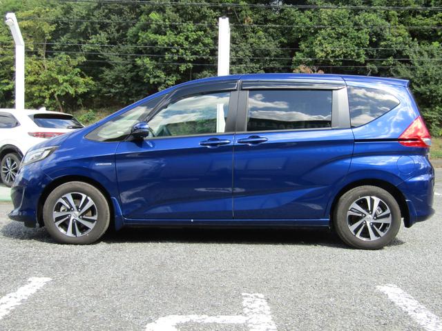 フリードハイブリッド ハイブリッド・EX 衝突被害軽減ブレーキ ACC 前後ドラレコ 純正メモリーナビ Bカメラ フルセグTV CD DVD USB BT 両側PSD 純正AW LED シートヒーター ウォークスルー ETC 1オーナ 禁煙車(4枚目)