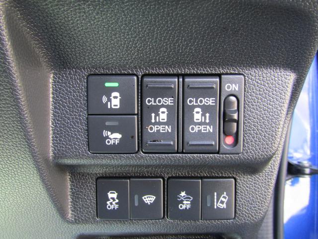 フリードハイブリッド ハイブリッド・EX 衝突被害軽減ブレーキ ACC 前後ドラレコ 純正メモリーナビ Bカメラ フルセグTV CD DVD USB BT 両側PSD 純正AW LED シートヒーター ウォークスルー ETC 1オーナ 禁煙車(14枚目)