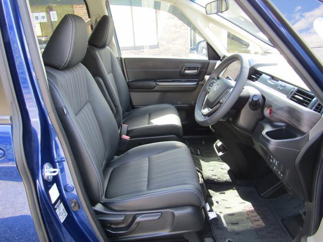 フリードハイブリッド ハイブリッド・EX 衝突被害軽減ブレーキ ACC 前後ドラレコ 純正メモリーナビ Bカメラ フルセグTV CD DVD USB BT 両側PSD 純正AW LED シートヒーター ウォークスルー ETC 1オーナ 禁煙車(15枚目)