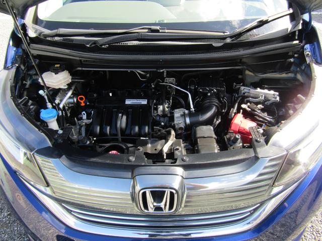 フリードハイブリッド ハイブリッド・EX 衝突被害軽減ブレーキ ACC 前後ドラレコ 純正メモリーナビ Bカメラ フルセグTV CD DVD USB BT 両側PSD 純正AW LED シートヒーター ウォークスルー ETC 1オーナ 禁煙車(21枚目)