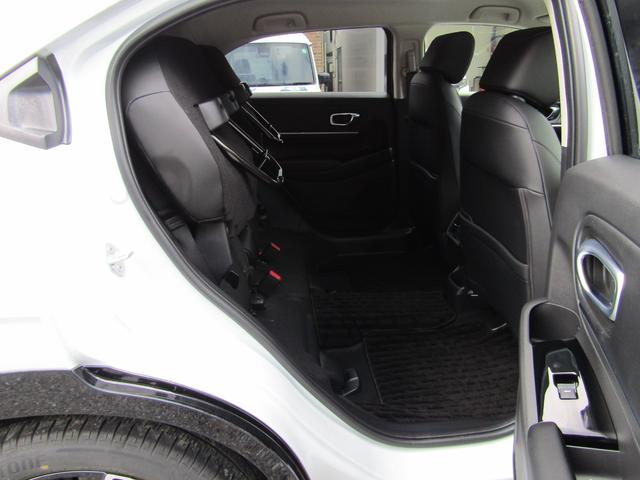 ヴェゼル e:HEV Z 純正ナビ Bカメラ フルセグTV LED 衝突被害軽減ブレーキ Aクルーズコントロール USB入力端子 Bluetooth オートライト フロントフォグランプ クリアランスソナー 1オーナー 禁煙車(10枚目)