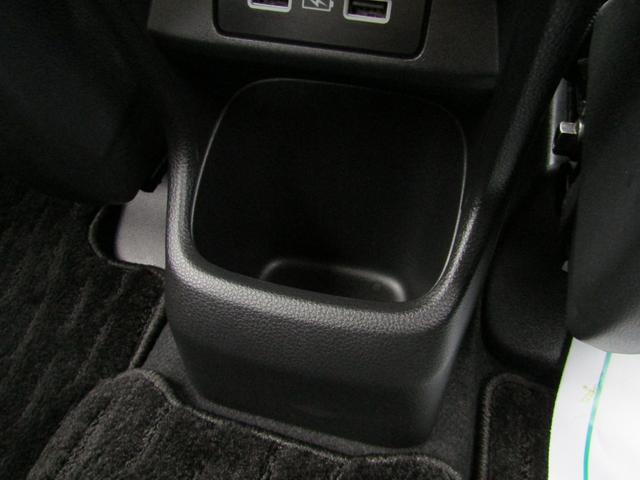 ヴェゼル e:HEV Z 純正ナビ Bカメラ フルセグTV LED 衝突被害軽減ブレーキ Aクルーズコントロール USB入力端子 Bluetooth オートライト フロントフォグランプ クリアランスソナー 1オーナー 禁煙車(19枚目)