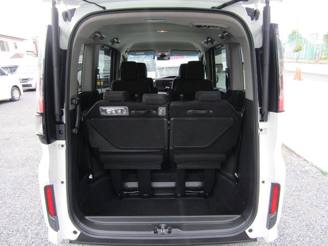 ステップワゴンスパーダ スパーダ　ホンダセンシング　純正ナビ　Ｂカメラ　ＥＴＣ　前後ドラレコ　ホンダセンシング　ワンオーナー　　ＡＣＣ　フルセグＴＶ　ＣＤ　ＤＶＤ再生　ＵＳＢ　Ｂｌｕｅｔｏｏｔｈ　両側ＰＳＤ　ＡＷ　ＬＥＤヘッドライト　オートライト（9枚目）