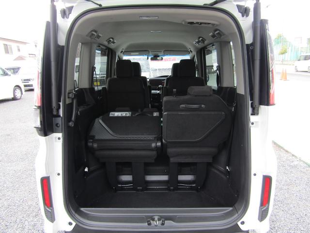 ステップワゴンスパーダ スパーダ　ホンダセンシング　純正ナビ　Ｂカメラ　ＥＴＣ　前後ドラレコ　ホンダセンシング　ワンオーナー　　ＡＣＣ　フルセグＴＶ　ＣＤ　ＤＶＤ再生　ＵＳＢ　Ｂｌｕｅｔｏｏｔｈ　両側ＰＳＤ　ＡＷ　ＬＥＤヘッドライト　オートライト（10枚目）