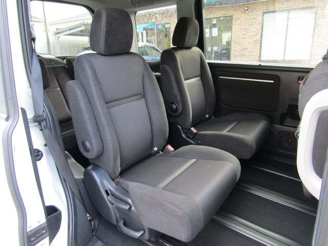 ステップワゴンスパーダ スパーダ　ホンダセンシング　純正ナビ　Ｂカメラ　ＥＴＣ　前後ドラレコ　ホンダセンシング　ワンオーナー　　ＡＣＣ　フルセグＴＶ　ＣＤ　ＤＶＤ再生　ＵＳＢ　Ｂｌｕｅｔｏｏｔｈ　両側ＰＳＤ　ＡＷ　ＬＥＤヘッドライト　オートライト（19枚目）