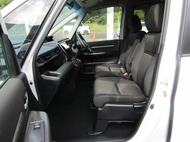 ステップワゴンスパーダ スパーダ　ホンダセンシング　純正ナビ　Ｂカメラ　ＥＴＣ　前後ドラレコ　ホンダセンシング　ワンオーナー　　ＡＣＣ　フルセグＴＶ　ＣＤ　ＤＶＤ再生　ＵＳＢ　Ｂｌｕｅｔｏｏｔｈ　両側ＰＳＤ　ＡＷ　ＬＥＤヘッドライト　オートライト（20枚目）