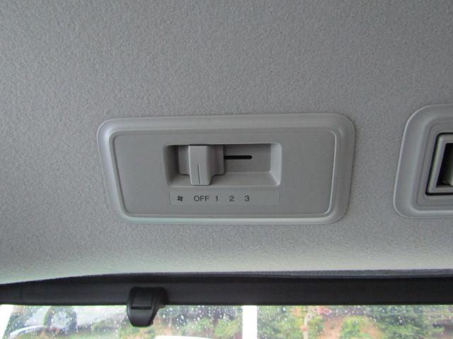 ステップワゴンスパーダ スパーダ　ホンダセンシング　純正ナビ　Ｂカメラ　ＥＴＣ　前後ドラレコ　ホンダセンシング　ワンオーナー　　ＡＣＣ　フルセグＴＶ　ＣＤ　ＤＶＤ再生　ＵＳＢ　Ｂｌｕｅｔｏｏｔｈ　両側ＰＳＤ　ＡＷ　ＬＥＤヘッドライト　オートライト（24枚目）