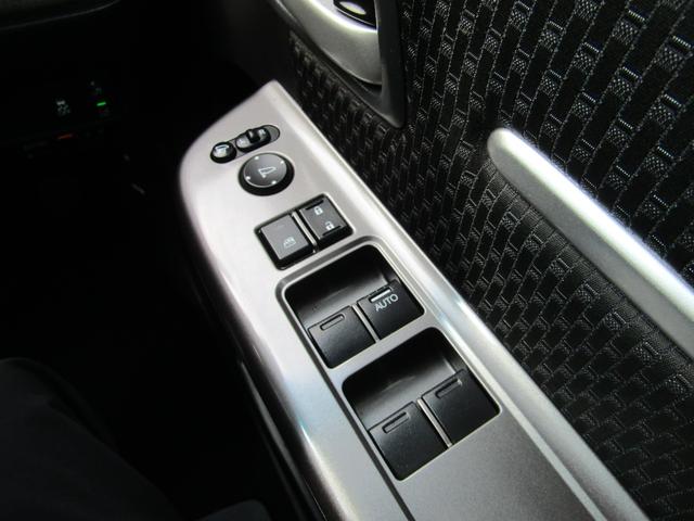 ステップワゴンスパーダ スパーダ　ホンダセンシング　純正ナビ　Ｂカメラ　ＥＴＣ　前後ドラレコ　ホンダセンシング　ワンオーナー　　ＡＣＣ　フルセグＴＶ　ＣＤ　ＤＶＤ再生　ＵＳＢ　Ｂｌｕｅｔｏｏｔｈ　両側ＰＳＤ　ＡＷ　ＬＥＤヘッドライト　オートライト（29枚目）