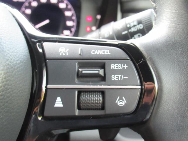 ステップワゴン ｅ：ＨＥＶスパーダ　衝突被害軽減ブレーキ　ＡＣＣ　前後ドラレコ　純正メモリーナビ　Ｂカメラ　ＴＶ　ＣＤ　ＤＶＤ　ＵＳＢ　ＢＴ　両側ＰＳＤ　後席モニタ　純正ＡＷ　ＬＥＤ　Ｓヒータ　Ｐテールゲート　ＥＴＣ　１オーナ　禁煙車（10枚目）