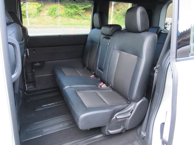 ステップワゴン ｅ：ＨＥＶスパーダ　衝突被害軽減ブレーキ　ＡＣＣ　前後ドラレコ　純正メモリーナビ　Ｂカメラ　ＴＶ　ＣＤ　ＤＶＤ　ＵＳＢ　ＢＴ　両側ＰＳＤ　後席モニタ　純正ＡＷ　ＬＥＤ　Ｓヒータ　Ｐテールゲート　ＥＴＣ　１オーナ　禁煙車（29枚目）