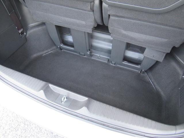 ステップワゴン ｅ：ＨＥＶスパーダ　衝突被害軽減ブレーキ　ＡＣＣ　前後ドラレコ　純正メモリーナビ　Ｂカメラ　ＴＶ　ＣＤ　ＤＶＤ　ＵＳＢ　ＢＴ　両側ＰＳＤ　後席モニタ　純正ＡＷ　ＬＥＤ　Ｓヒータ　Ｐテールゲート　ＥＴＣ　１オーナ　禁煙車（34枚目）