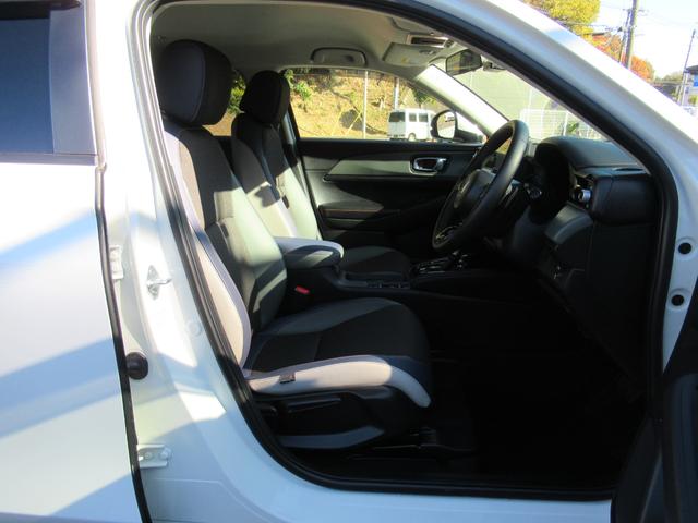 ヴェゼル ｅ：ＨＥＶ　Ｘ・ＨｕＮＴパッケージ　衝突被害軽減ブレーキ　ＡＣＣ　ドラレコ　純正メモリーナビ　Ｂカメラ　フルセグＴＶ　ＣＤ　ＤＶＤ　ＵＳＢ入力端子　ＢＴ　純正ＡＷ　ＬＥＤ　クリアランスソナー　ルーフレール　ＥＴＣ２．０　１オーナ　禁煙車（26枚目）