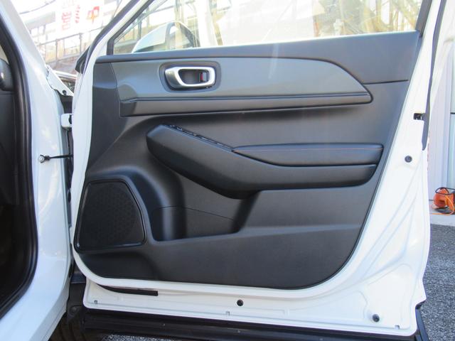 ヴェゼル ｅ：ＨＥＶ　Ｘ・ＨｕＮＴパッケージ　衝突被害軽減ブレーキ　ＡＣＣ　ドラレコ　純正メモリーナビ　Ｂカメラ　フルセグＴＶ　ＣＤ　ＤＶＤ　ＵＳＢ入力端子　ＢＴ　純正ＡＷ　ＬＥＤ　クリアランスソナー　ルーフレール　ＥＴＣ２．０　１オーナ　禁煙車（32枚目）