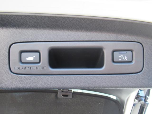 ヴェゼル ｅ：ＨＥＶ　Ｚ　衝突被害軽減ブレーキ　ＡＣＣ　ドラレコ　純正メモリーナビ　Ｂカメラ　フルセグＴＶ　ＵＳＢ入力端子　Ｂｌｕｅｔｏｏｔｈ　純正ＡＷ　ＬＥＤ　Ｓヒーター　Ｐテールゲート　ＥＴＣ２．０　１オーナー　禁煙車（13枚目）