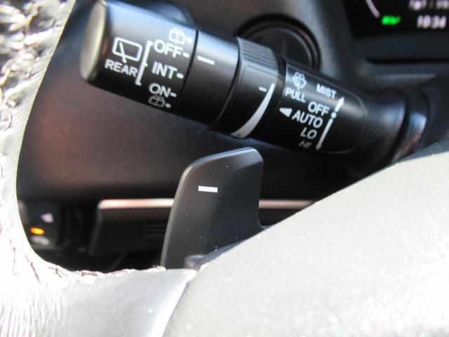 ヴェゼル ｅ：ＨＥＶ　Ｚ　衝突被害軽減ブレーキ　ＡＣＣ　ドラレコ　純正メモリーナビ　Ｂカメラ　フルセグＴＶ　ＵＳＢ入力端子　Ｂｌｕｅｔｏｏｔｈ　純正ＡＷ　ＬＥＤ　Ｓヒーター　Ｐテールゲート　ＥＴＣ２．０　１オーナー　禁煙車（14枚目）