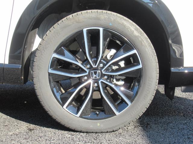 ヴェゼル ｅ：ＨＥＶ　Ｚ　衝突被害軽減ブレーキ　ＡＣＣ　ドラレコ　純正メモリーナビ　Ｂカメラ　フルセグＴＶ　ＵＳＢ入力端子　Ｂｌｕｅｔｏｏｔｈ　純正ＡＷ　ＬＥＤ　Ｓヒーター　Ｐテールゲート　ＥＴＣ２．０　１オーナー　禁煙車（19枚目）