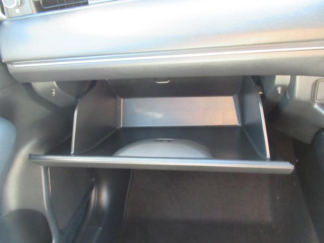 ヴェゼル ｅ：ＨＥＶ　Ｚ　衝突被害軽減ブレーキ　ＡＣＣ　ドラレコ　純正メモリーナビ　Ｂカメラ　フルセグＴＶ　ＵＳＢ入力端子　Ｂｌｕｅｔｏｏｔｈ　純正ＡＷ　ＬＥＤ　Ｓヒーター　Ｐテールゲート　ＥＴＣ２．０　１オーナー　禁煙車（35枚目）