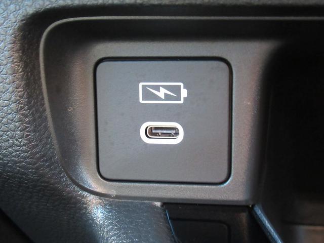 ヴェゼル ｅ：ＨＥＶ　Ｚ　衝突被害軽減ブレーキ　ＡＣＣ　ドラレコ　純正メモリーナビ　Ｂカメラ　フルセグＴＶ　ＵＳＢ入力端子　Ｂｌｕｅｔｏｏｔｈ　純正ＡＷ　ＬＥＤ　Ｓヒーター　Ｐテールゲート　ＥＴＣ２．０　１オーナー　禁煙車（47枚目）