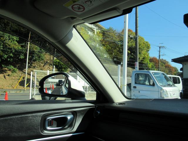 ヴェゼル ｅ：ＨＥＶ　Ｚ　衝突被害軽減ブレーキ　ＡＣＣ　ドラレコ　純正メモリーナビ　Ｂカメラ　フルセグＴＶ　ＵＳＢ入力端子　Ｂｌｕｅｔｏｏｔｈ　純正ＡＷ　ＬＥＤ　Ｓヒーター　Ｐテールゲート　ＥＴＣ２．０　１オーナー　禁煙車（55枚目）