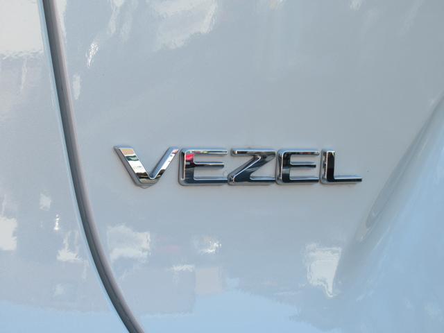ヴェゼル ｅ：ＨＥＶ　Ｚ　衝突被害軽減ブレーキ　ＡＣＣ　ドラレコ　純正メモリーナビ　Ｂカメラ　フルセグＴＶ　ＵＳＢ入力端子　Ｂｌｕｅｔｏｏｔｈ　純正ＡＷ　ＬＥＤ　Ｓヒーター　Ｐテールゲート　ＥＴＣ２．０　１オーナー　禁煙車（63枚目）