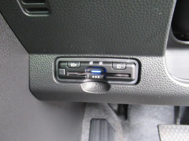 ���K�ȃJ�[���C�t�Ɍ������Ȃ��d�s�b���t���Ă��܂��B�������H�̗������͂������A�T�[�r�X�G���A���ɂ���X�}�[�g�C���^�[�̏o��������p�\�łƂ��Ă��֗��ł��I