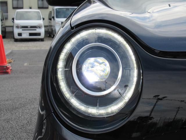 �k�d�c�w�b�h���C�g�́A�_���̏u�Ԃ���ő���ʂ𔭊����A�ˑR�Â��Ȃ�g���l���Ȃǂł̈��芴�����߂܂��B