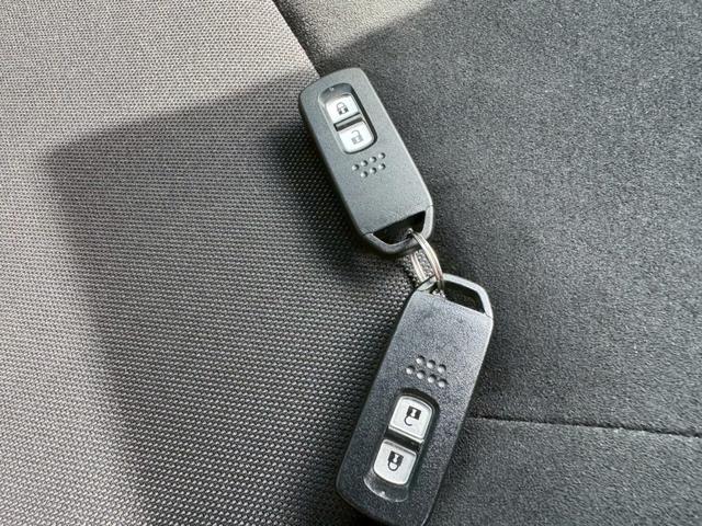 Ｎ－ＯＮＥ ＲＳ　ＥＴＣ　バックカメラ　ナビ　ＴＶ　クリアランスソナー　オートクルーズコントロール　レーンアシスト　衝突被害軽減システム　オートライト　ＬＥＤヘッドランプ　スマートキー　アイドリングストップ（11枚目）