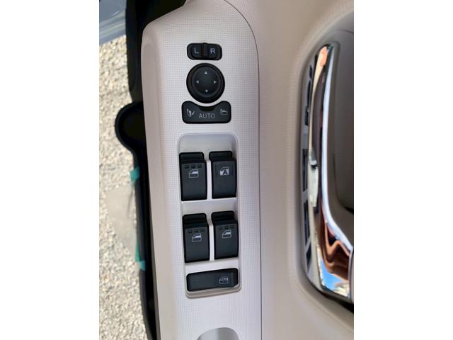 ムーヴキャンバス ストライプスG バックカメラ 両側電動スライドドア クリアランスソナー 衝突被害軽減システム オートライト LEDヘッドランプ スマートキー アイドリングストップ 電動格納ミラー シートヒーター ベンチシート CVT(11枚目)