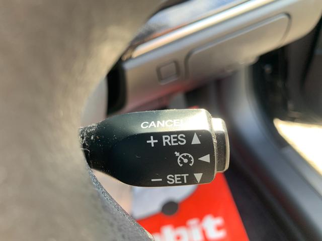 クラウンハイブリッド アスリートＳ　ドライブレコーダー　ＥＴＣ　オートクルーズコントロール　バックカメラ　ナビ　ＴＶ　アルミホイール　ＨＩＤ　サンルーフ　ＣＶＴ　シートヒーター　シートエアコン　スマートキー　電動格納ミラー（27枚目）