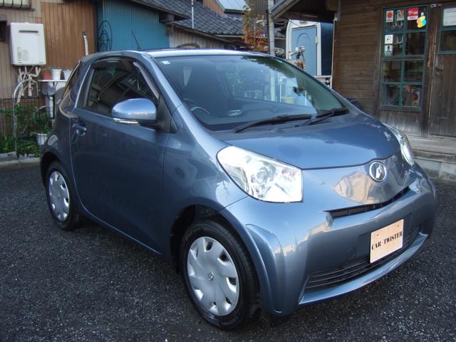 ｉＱ １００Ｇ　禁煙車　スマートキー　オートエアコン　走行４８５３５キロ　セラミック系コーティング済（9枚目）