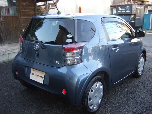 ｉＱ １００Ｇ　禁煙車　スマートキー　オートエアコン　走行４８５３５キロ　セラミック系コーティング済（13枚目）